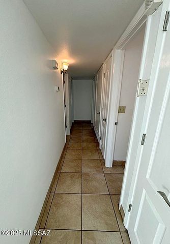 2742 N Fair Oaks Avenue, Tucson, AZ 85712