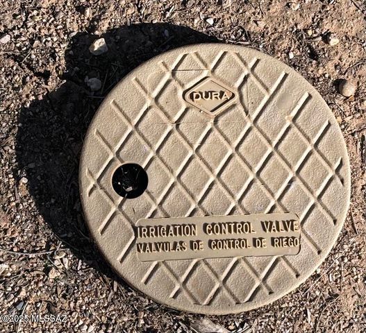 2742 N Fair Oaks Avenue, Tucson, AZ 85712