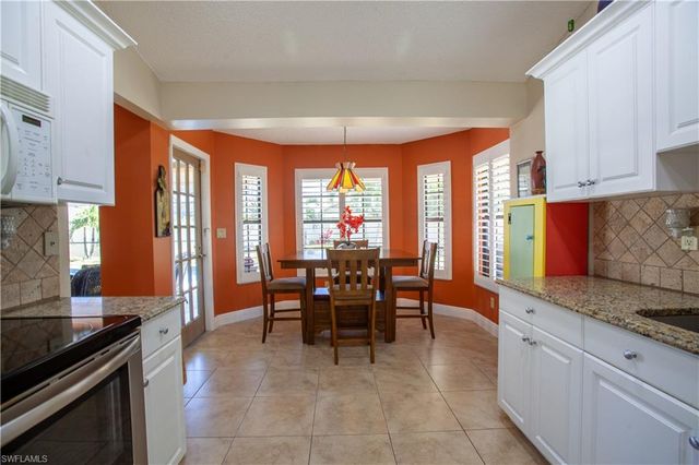 611 SE 20th PL, Cape Coral, FL 33990