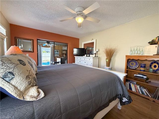 611 SE 20th PL, Cape Coral, FL 33990