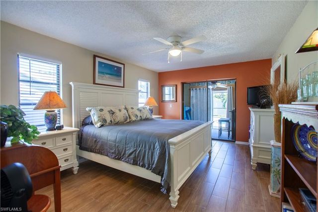 611 SE 20th PL, Cape Coral, FL 33990