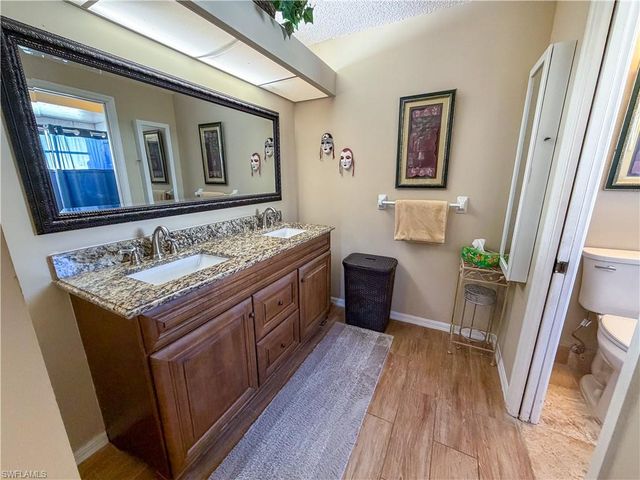 611 SE 20th PL, Cape Coral, FL 33990