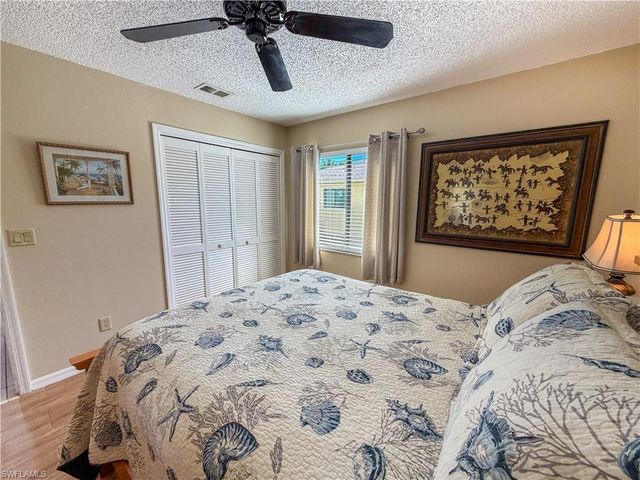 611 SE 20th PL, Cape Coral, FL 33990