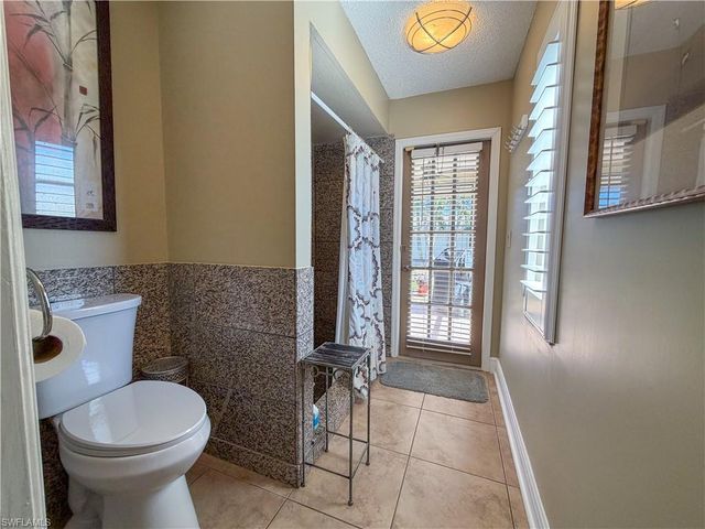 611 SE 20th PL, Cape Coral, FL 33990