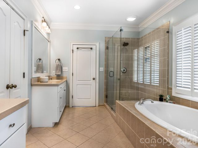 2808 Gablestone Way, Charlotte, NC 28207