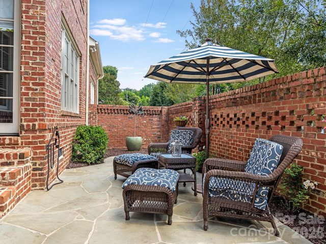 2808 Gablestone Way, Charlotte, NC 28207