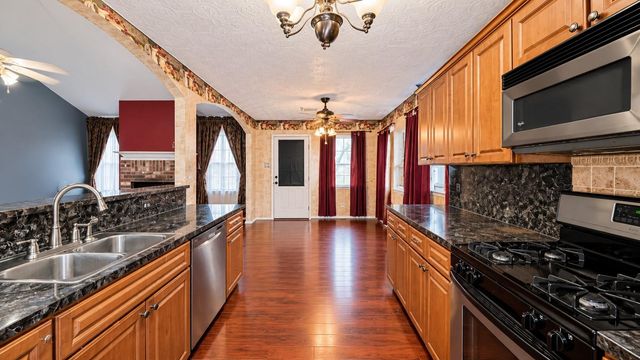 5026 Edgegate Drive, Spring, TX 77373
