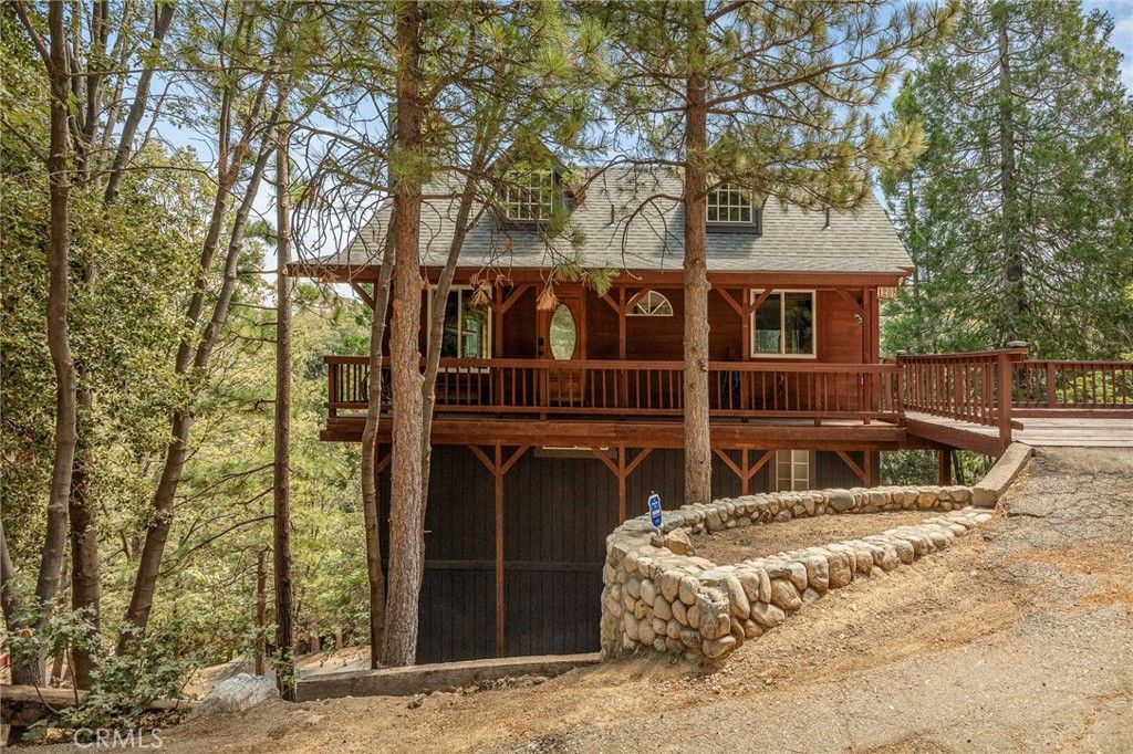 Image 1 of property listing at 1208 Aleutian, Lake Arrowhead, CA 92352