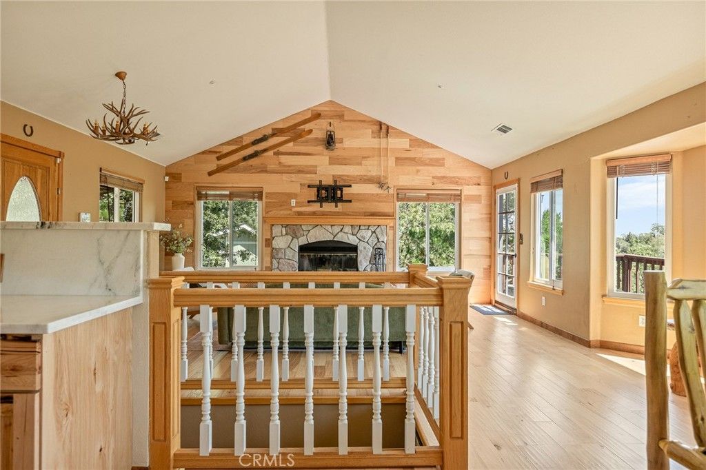 Image 12 of property listing at 1208 Aleutian, Lake Arrowhead, CA 92352