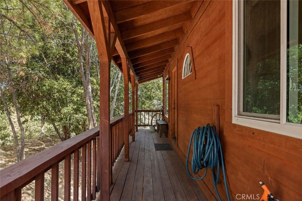 Image 2 of property listing at 1208 Aleutian, Lake Arrowhead, CA 92352
