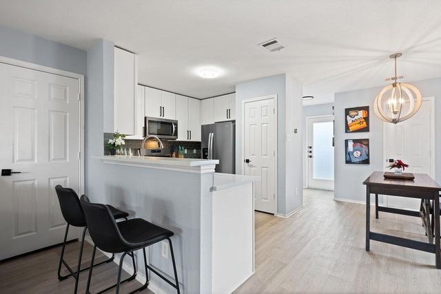 173 Decker, Kyle, TX 78640