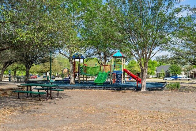 173 Decker, Kyle, TX 78640