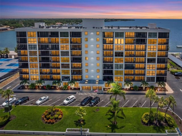 7100 SUNSHINE SKYWAY LANE S 704, St Petersburg, FL 33711