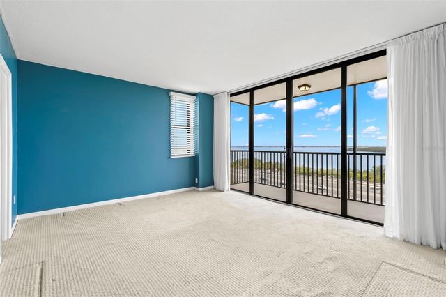7100 SUNSHINE SKYWAY LANE S 704, St Petersburg, FL 33711