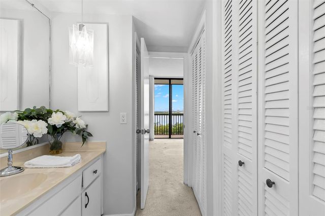 7100 SUNSHINE SKYWAY LANE S 704, St Petersburg, FL 33711