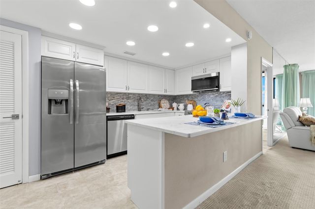 7100 SUNSHINE SKYWAY LANE S 704, St Petersburg, FL 33711