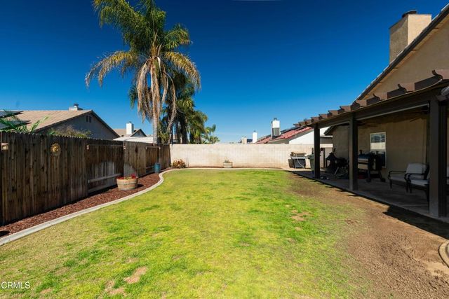 4813 Smokey Mountain Way, Bakersfield, CA 93312