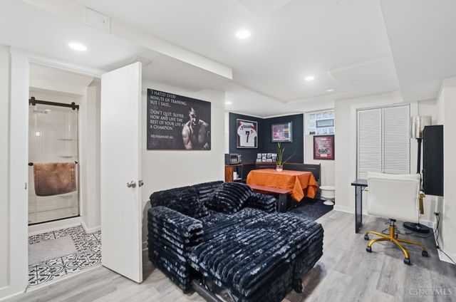961 Marion Avenue, Cincinnati, OH 45229