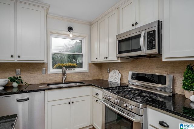 1121 KINGSBURY AVENUE, Birmingham, AL 35213