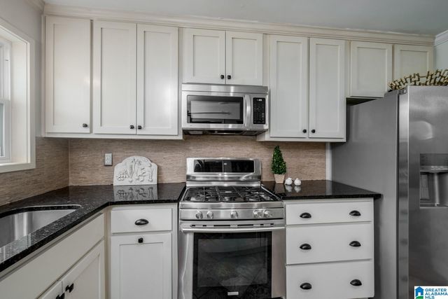 1121 KINGSBURY AVENUE, Birmingham, AL 35213