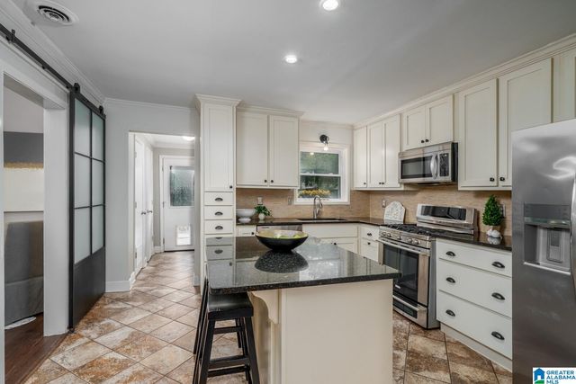 1121 KINGSBURY AVENUE, Birmingham, AL 35213