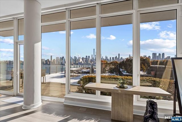 1200 Avenue Port Imp 705, Weehawken, NJ 07086