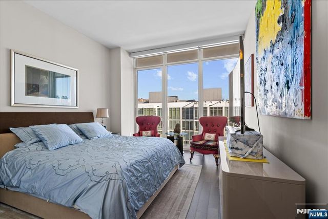 1200 Avenue Port Imp 705, Weehawken, NJ 07086