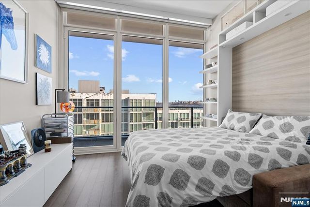 1200 Avenue Port Imp 705, Weehawken, NJ 07086