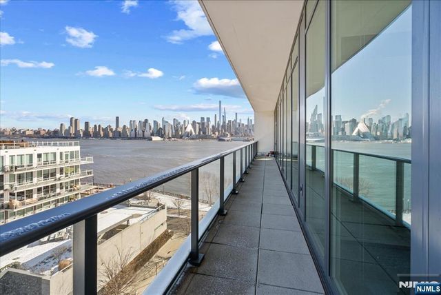 1200 Avenue Port Imp 705, Weehawken, NJ 07086