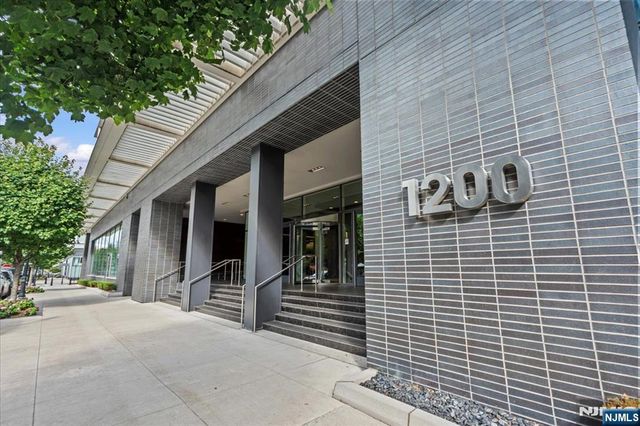 1200 Avenue Port Imp 705, Weehawken, NJ 07086