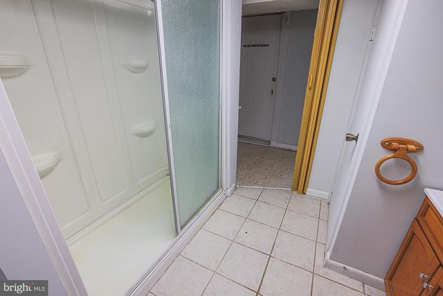 1628 SEARLES RD, Dundalk, MD 21222