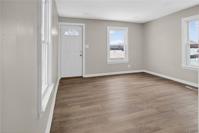 204 East Maple Avenue, East Rochester, NY 14445