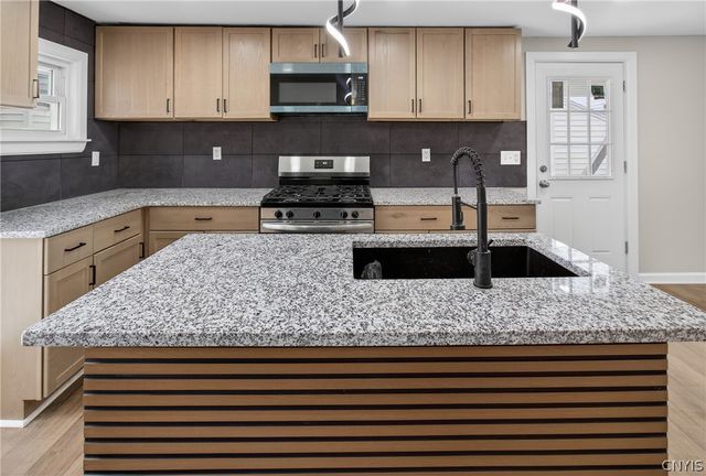 204 East Maple Avenue, East Rochester, NY 14445