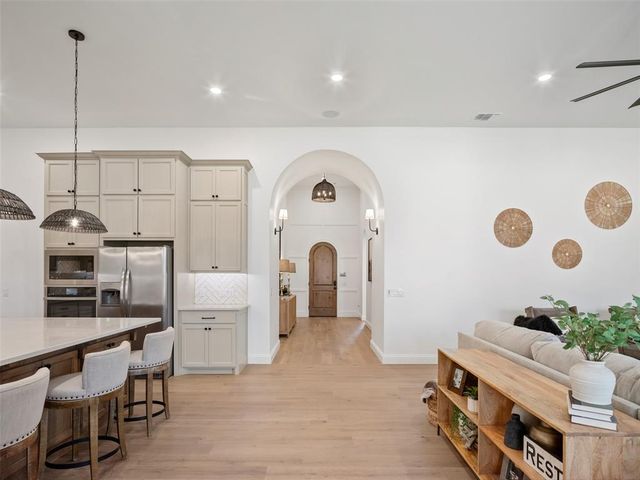 417 Explorer Trail, Norman, OK 73071