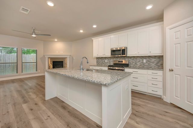 124 Elm Lane, Roanoke, TX 76262