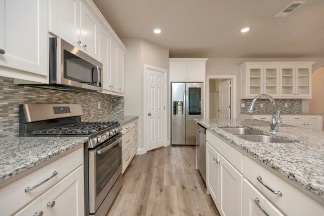 124 Elm Lane, Roanoke, TX 76262