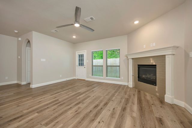 124 Elm Lane, Roanoke, TX 76262