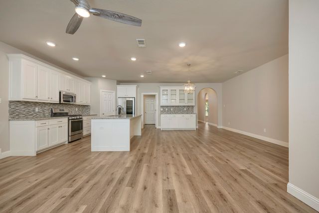 124 Elm Lane, Roanoke, TX 76262