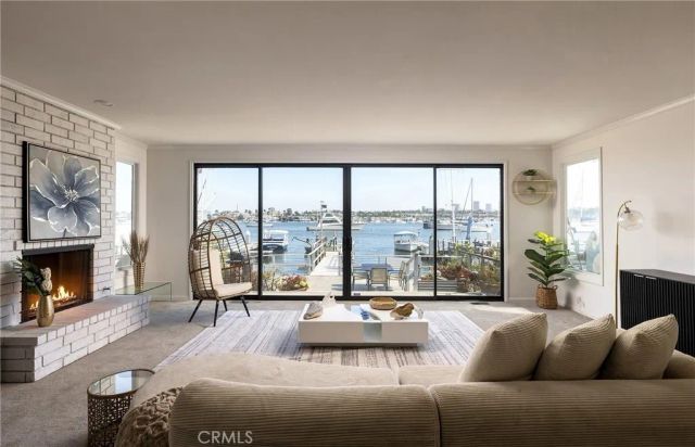 1214 E Balboa Boulevard, Newport Beach, CA 92661