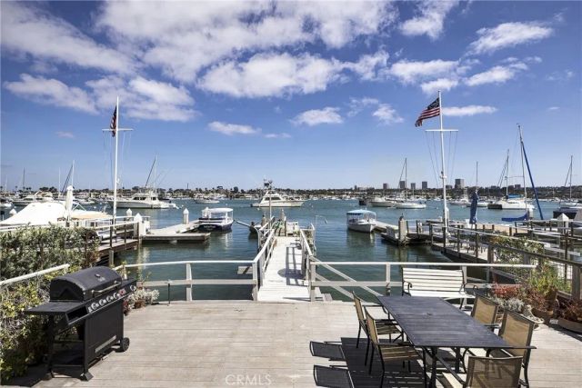 1214 E Balboa Boulevard, Newport Beach, CA 92661