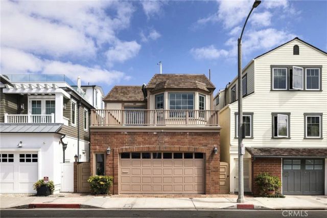1214 E Balboa Boulevard, Newport Beach, CA 92661