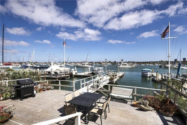 1214 E Balboa Boulevard, Newport Beach, CA 92661