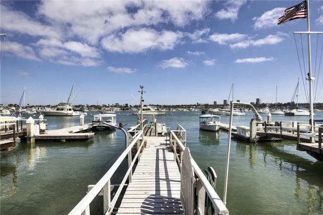 1214 E Balboa Boulevard, Newport Beach, CA 92661