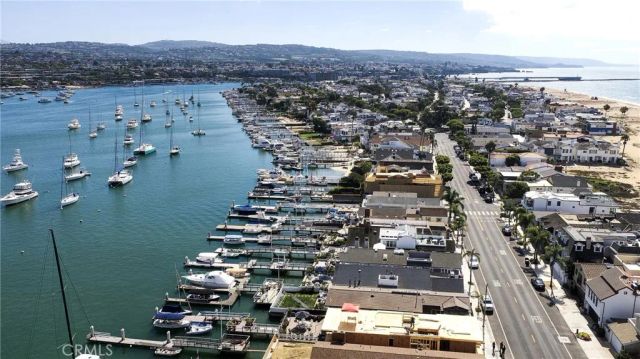 1214 E Balboa Boulevard, Newport Beach, CA 92661