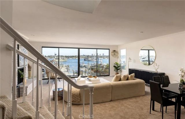 1214 E Balboa Boulevard, Newport Beach, CA 92661