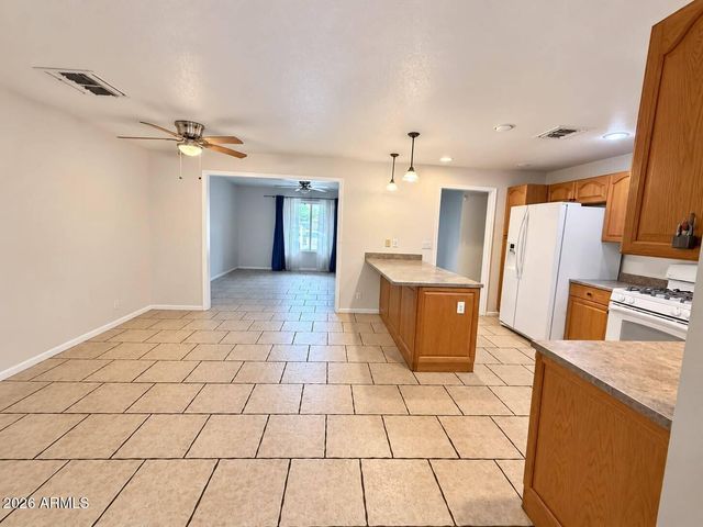 3746 W EVA Street, Phoenix, AZ 85051