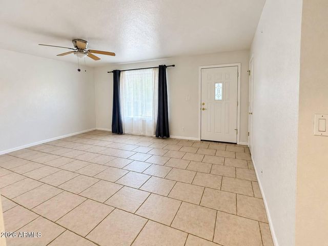 3746 W EVA Street, Phoenix, AZ 85051