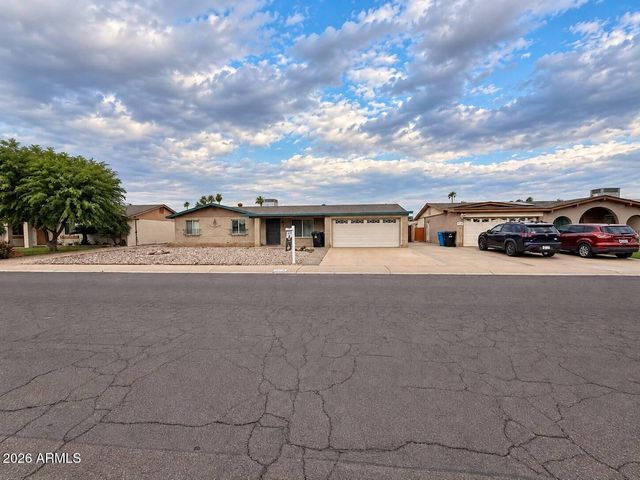 3746 W EVA Street, Phoenix, AZ 85051