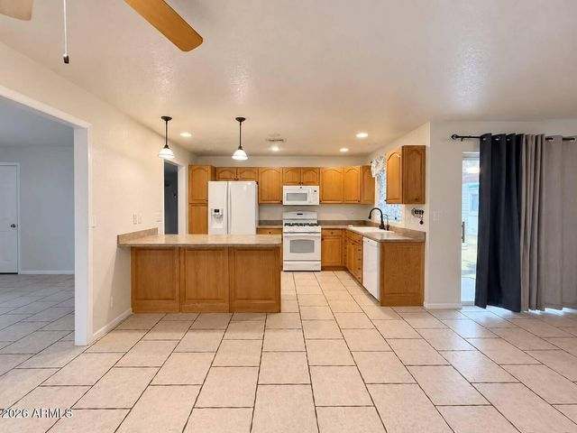 3746 W EVA Street, Phoenix, AZ 85051