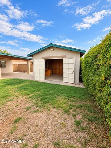 3746 W EVA Street, Phoenix, AZ 85051